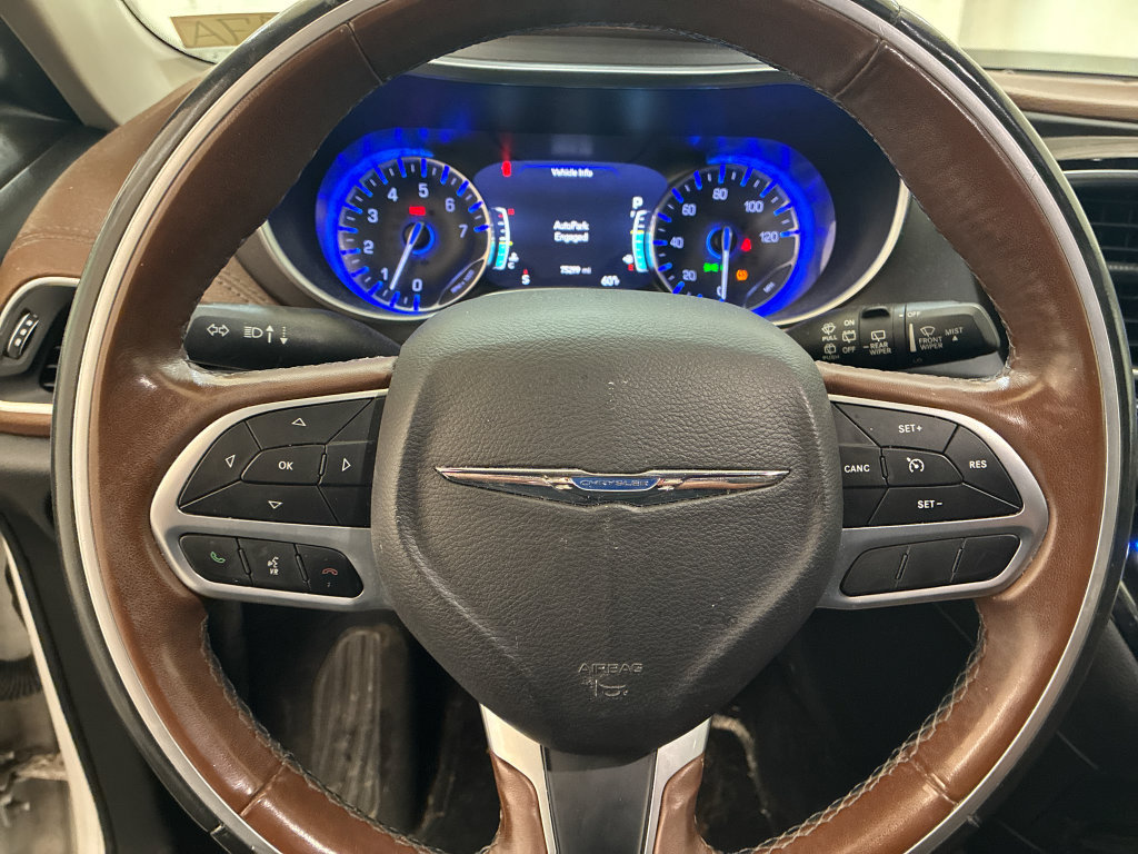 Used 2019 Chrysler Pacifica Limited FWD image 12