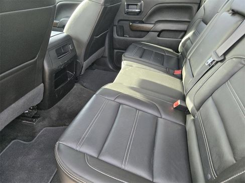 Used 2018 GMC Sierra 2500 Denali w/ Duramax Plus Package image 19