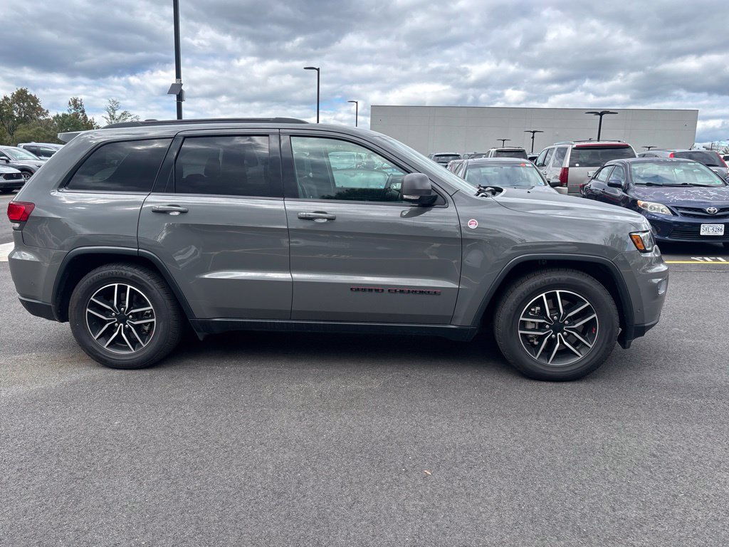 Used 2021 Jeep Grand Cherokee Trailhawk w/ Premium Lighting Group AWD/4WD image 4