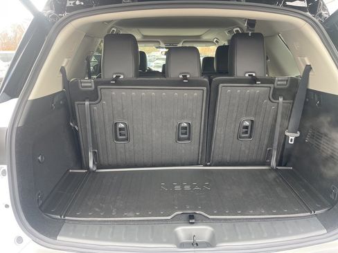 New 2025 Nissan Pathfinder Platinum image 26