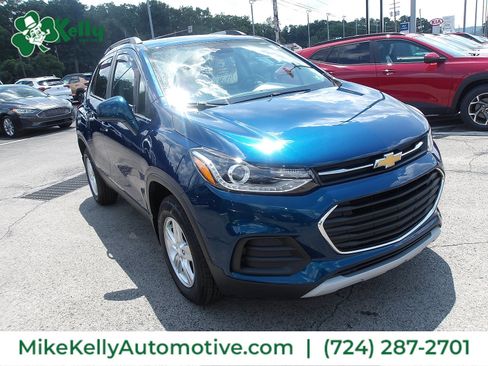 Used 2019 Chevrolet Trax LT w/ LPO, Protection Package AWD/4WD image 1