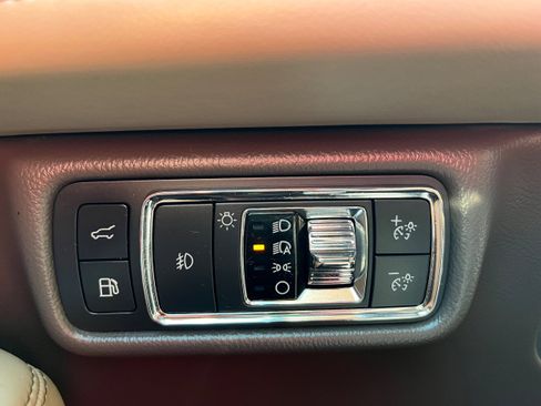 Used 2021 Lincoln Aviator Grand Touring w/ Equipment Group 301A AWD/4WD image 21
