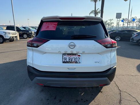 Certified 2023 Nissan Rogue SV image 5