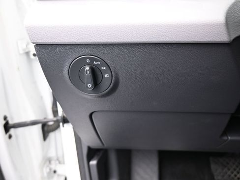 Used 2022 Volkswagen Taos S image 25