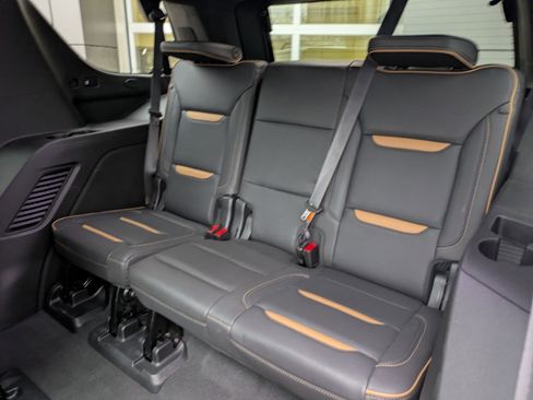 Used 2022 GMC Yukon AT4 image 30