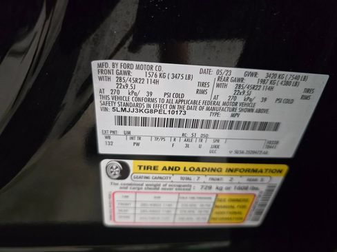 Used 2023 Lincoln Navigator L Reserve RWD image 17
