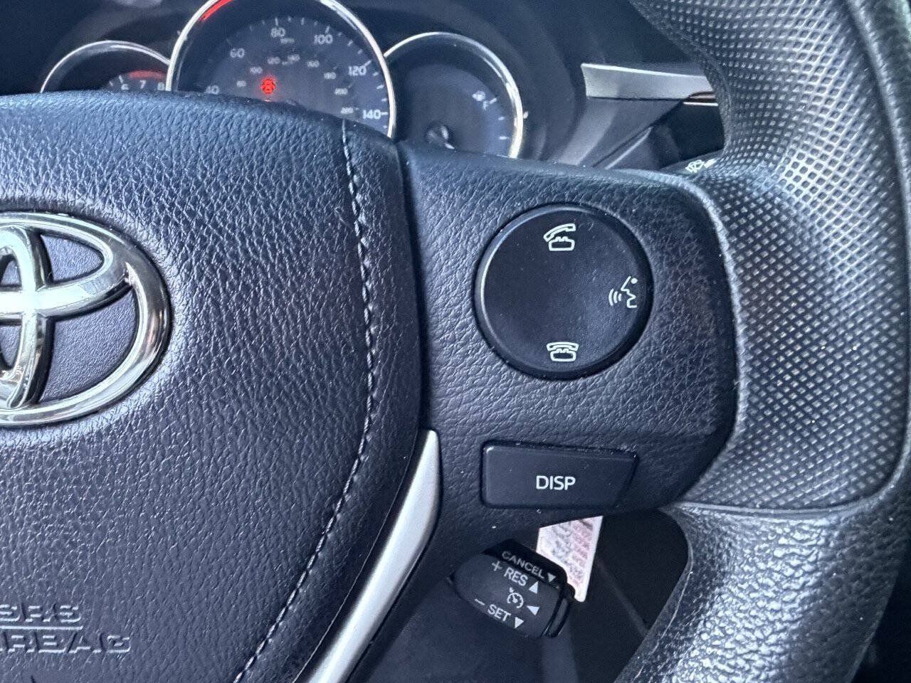 Used 2016 Toyota Corolla LE FWD image 16