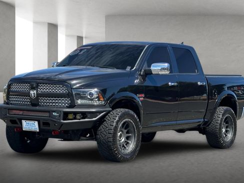 Used 2015 RAM 1500 Laramie w/ Convenience Group AWD/4WD image 8