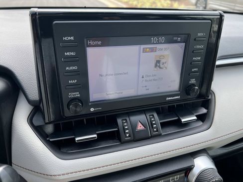 Used 2022 Toyota RAV4 XLE Premium FWD image 25