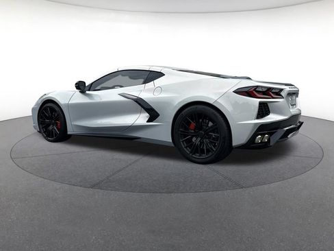 Used 2024 Chevrolet Corvette Stingray Preferred Cpe w/ Z51 Performance Package RWD image 3