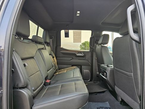 Certified 2022 Chevrolet Silverado 1500 High Country w/ Technology Package AWD/4WD image 19