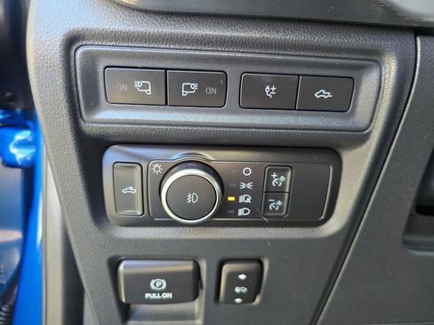 Used 2022 Ford F150 Lariat w/ Equipment Group 502A High AWD/4WD image 36