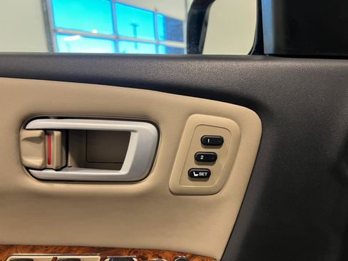 Used 2012 Honda Pilot Touring image 26