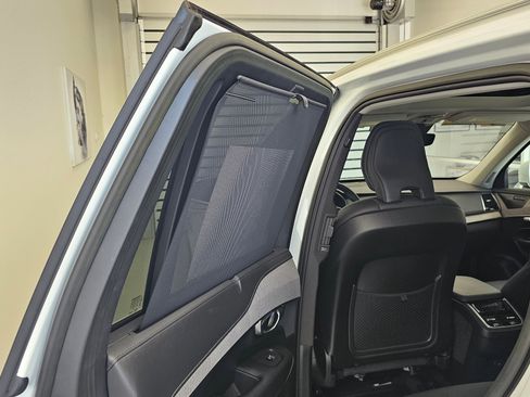 Certified 2022 Volvo XC90 T6 Inscription w/ Climate Package image 19