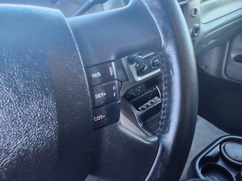 Used 2011 Ford Ranger XLT image 14