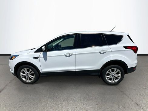 Used 2019 Ford Escape SE FWD image 4