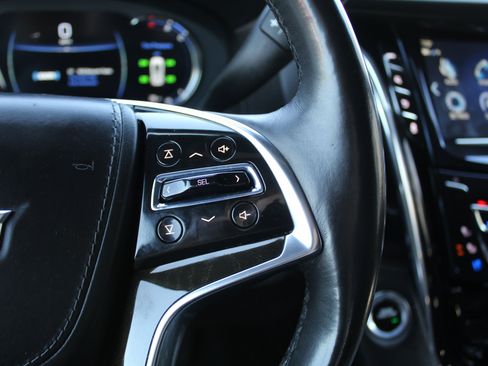 Used 2018 Cadillac Escalade Platinum AWD/4WD image 31