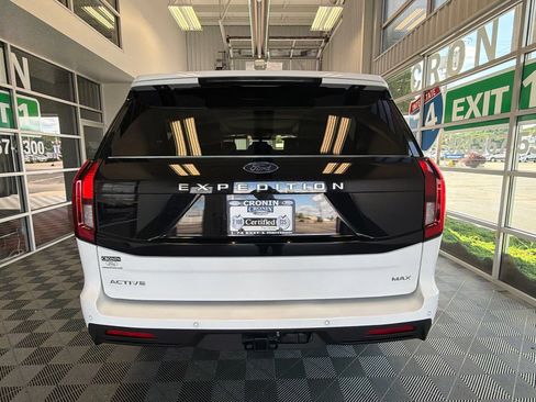 Used 2025 Ford Expedition Max Active AWD/4WD image 5