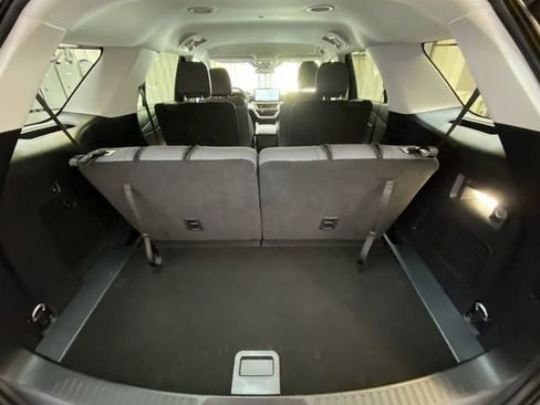 Used 2026 Ford Explorer Active RWD image 31