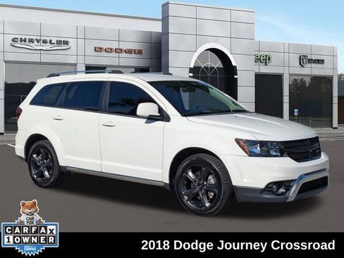Used 2018 Dodge Journey Crossroad image 1