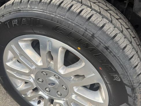 Used 2014 Ford F150 Platinum AWD/4WD image 36