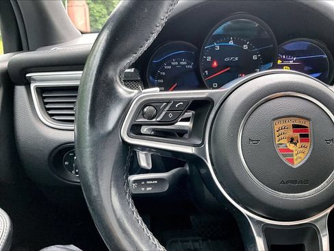 Used 2017 Porsche Macan GTS AWD/4WD image 23