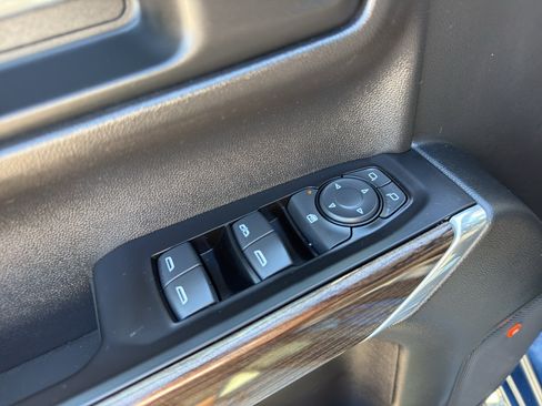 Used 2019 Chevrolet Silverado 1500 RST AWD/4WD image 13