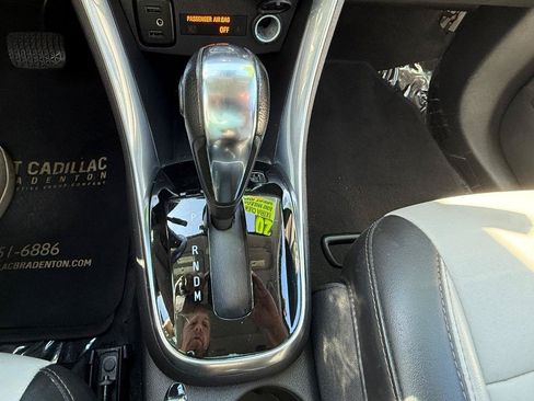 Used 2020 Chevrolet Trax Premier FWD image 14