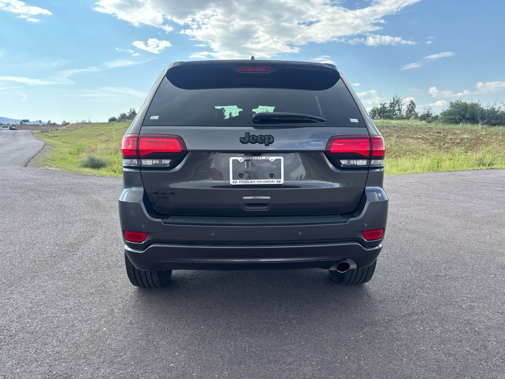 Used 2021 Jeep Grand Cherokee Laredo X AWD/4WD image 5