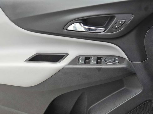 Used 2022 Chevrolet Equinox LS w/ LPO, Floor Liner Package image 21