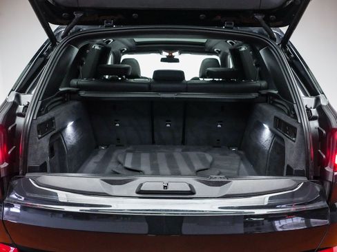 Used 2022 BMW X5 xDrive40i w/ Premium Package image 27