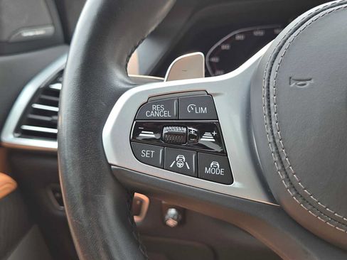 Used 2021 BMW X7 M50i AWD/4WD image 34