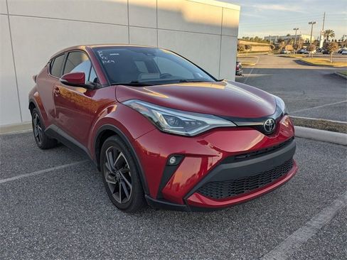 Used 2022 Toyota C-HR Limited image 1
