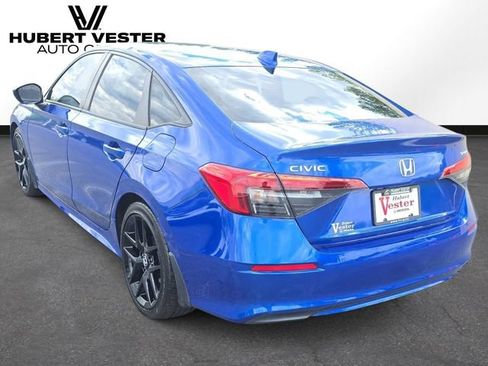 Used 2024 Honda Civic Sport image 8