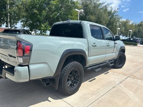 Used 2021 Toyota Tacoma TRD Pro AWD/4WD image 4