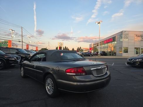 Used 2004 Chrysler Sebring LX FWD image 21