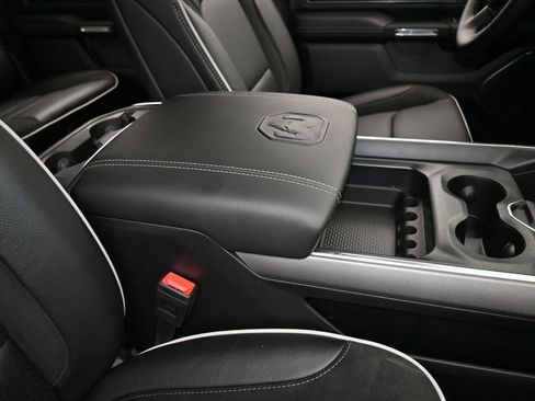 Used 2025 RAM 1500 Laramie image 38