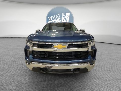 Certified 2024 Chevrolet Silverado 1500 LT AWD/4WD image 11