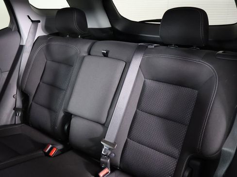 Used 2024 GMC Terrain SLE FWD image 28