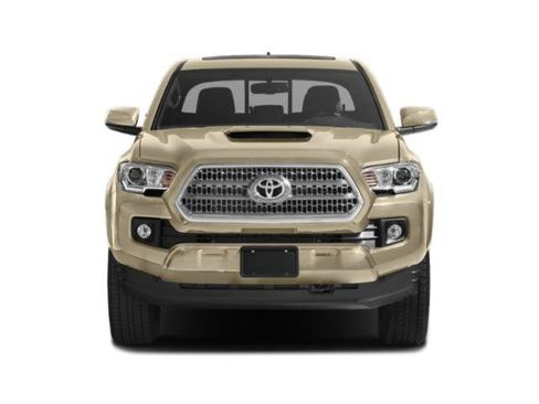 Used 2018 Toyota Tacoma TRD Off-Road w/ Technology Package AWD/4WD image 4