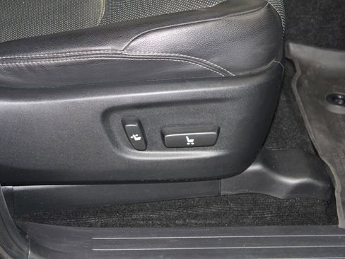 Used 2022 Toyota 4Runner Limited image 28