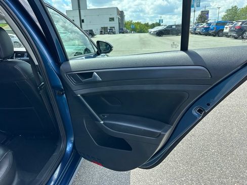 Used 2018 Volkswagen Golf S FWD image 17