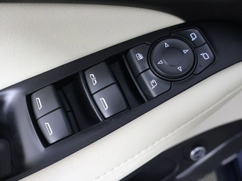 Used 2023 Buick Enclave Avenir w/ Avenir Technology Package FWD image 44