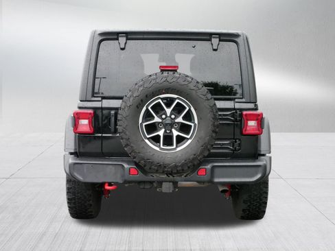 Used 2024 Jeep Wrangler Unlimited Rubicon image 6