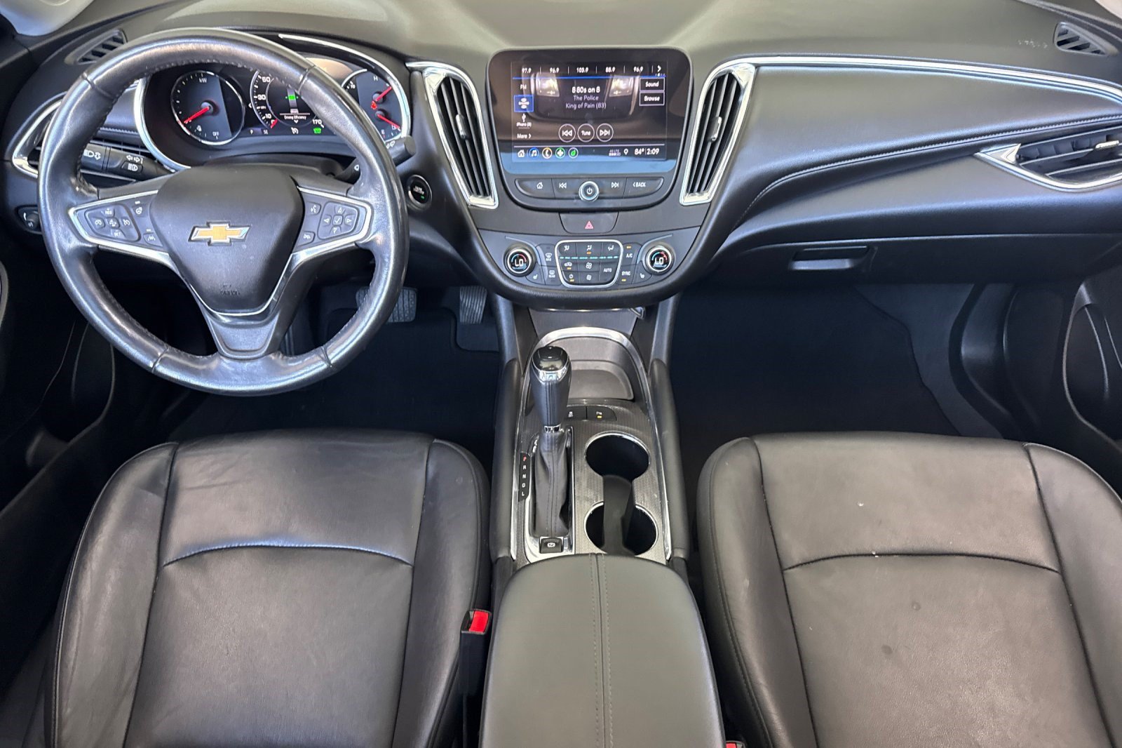 Used 2019 Chevrolet Malibu Hybrid w/ Leather Package FWD image 16