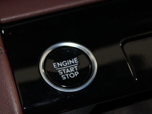 New 2026 Lincoln Navigator Reserve AWD/4WD image 42