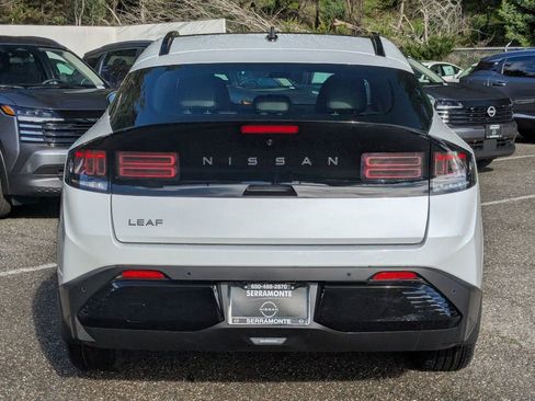 New 2026 Nissan Leaf Platinum+ w/ Cargo Package (Platinum+) image 6