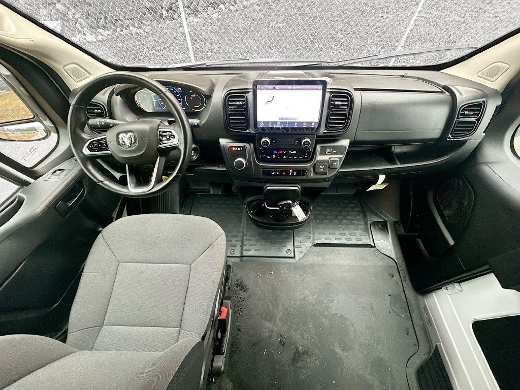 Used 2024 RAM ProMaster 3500 w/ Delivery Van Package FWD image 9