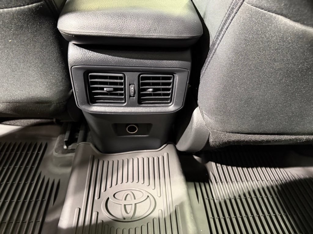 Certified 2025 Toyota RAV4 LE AWD/4WD image 21