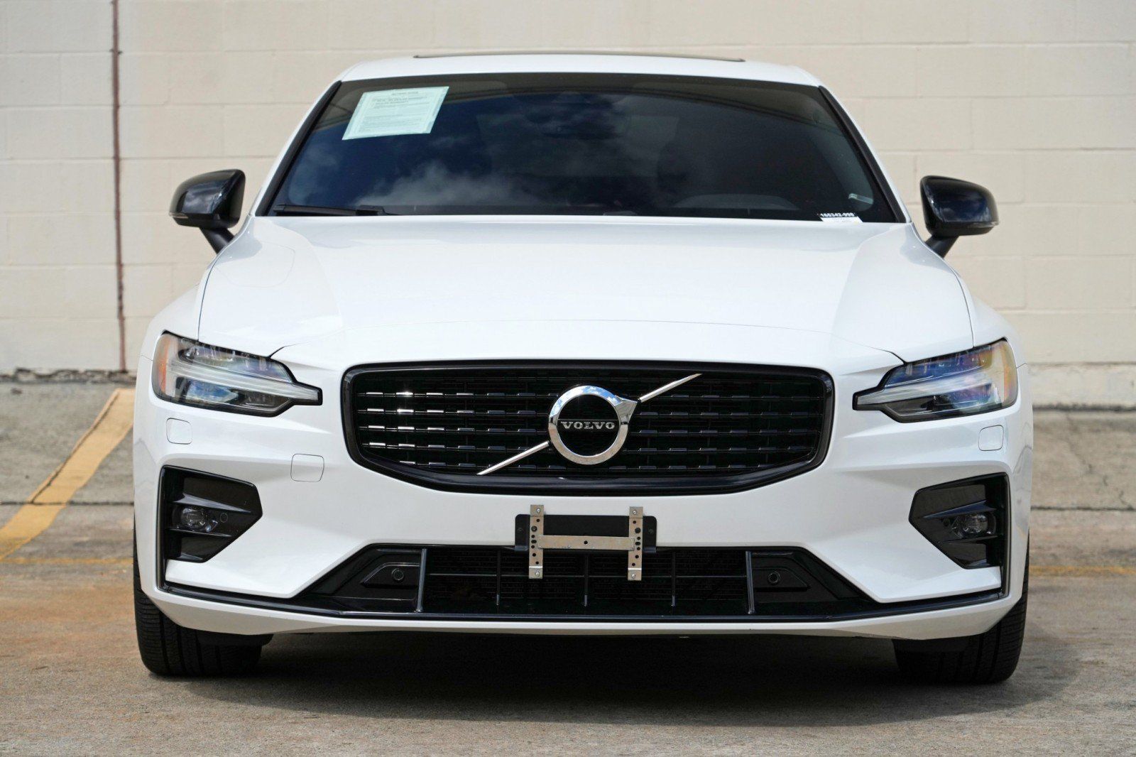 Used 2022 Volvo S60 B5 R-Design w/ Climate Package FWD image 5